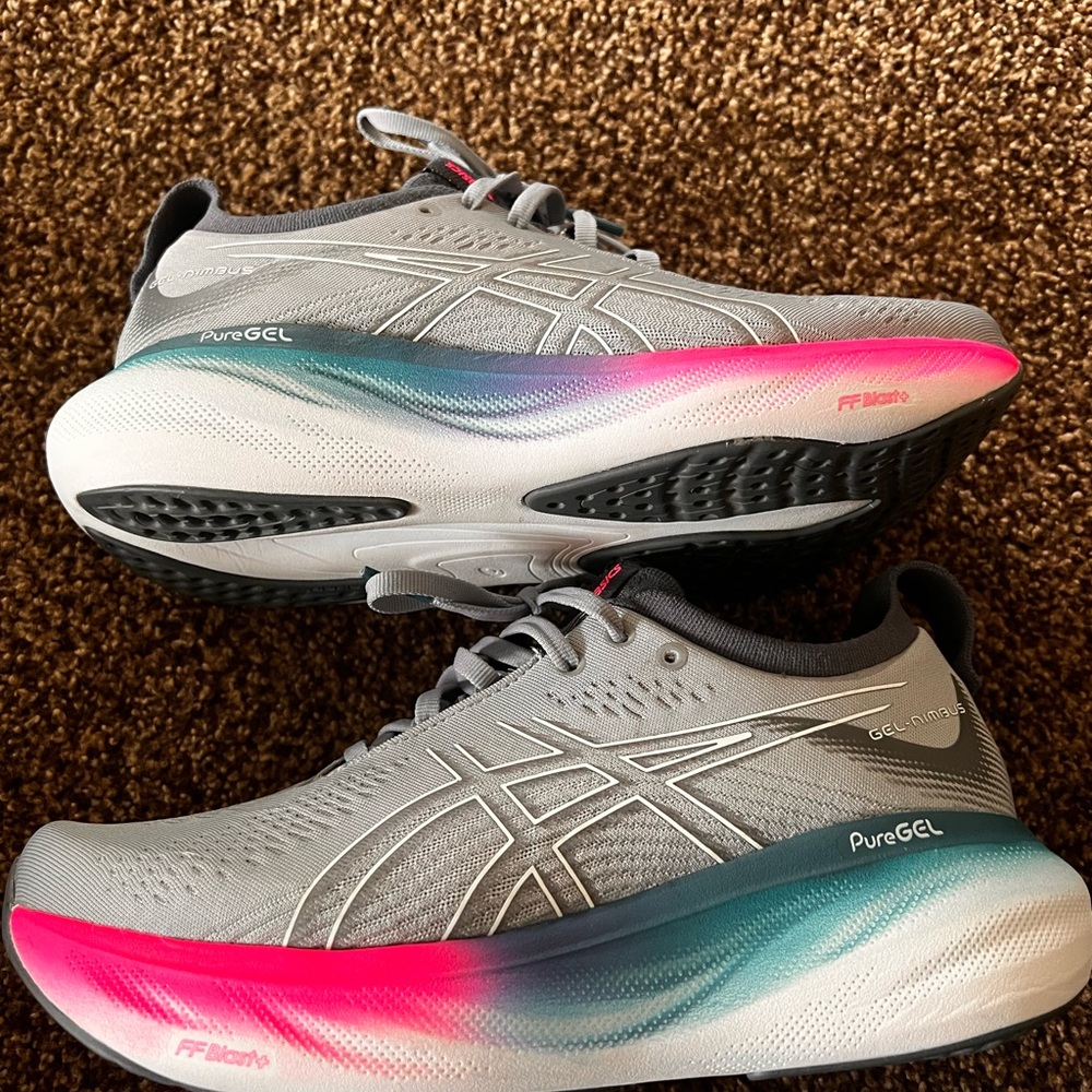 Asics Gel Nimbus 25 size 8W- like new! - Picture 2 of 7